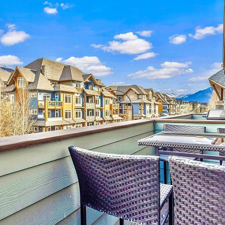 Canmore Mountain View Loft Apartment Heated Outdoor Pool Ngoại thất bức ảnh